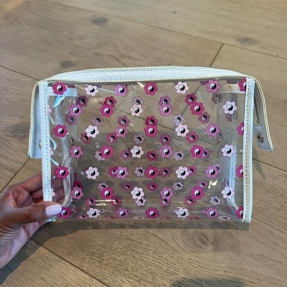 Frasier Sterling Cosmetics/Toiletries Bag - Picture 2 of 3